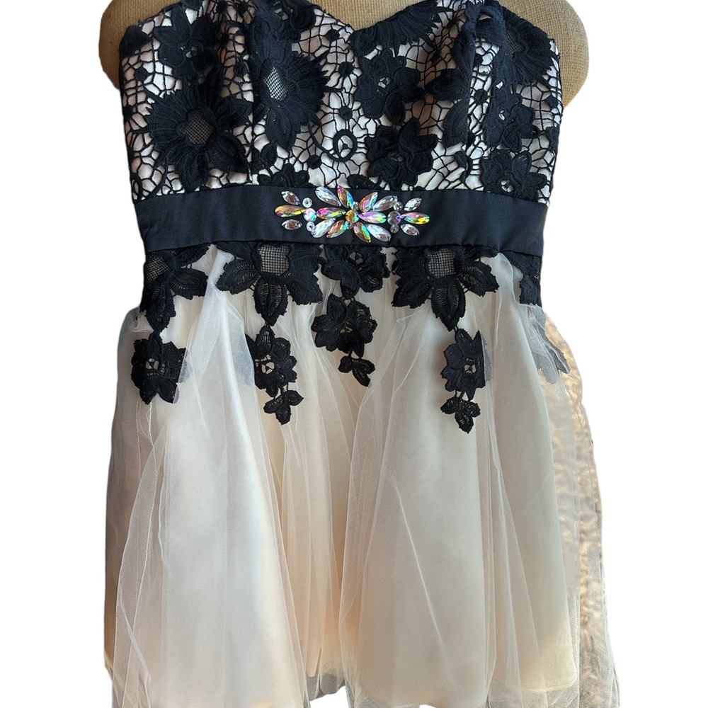 Masquerade Soecisk Iccadion dress size 1/2